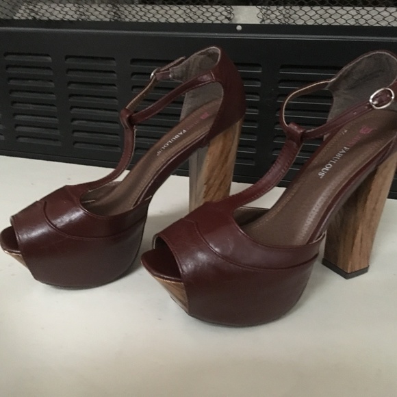 Pumps - Picture 1 of 6